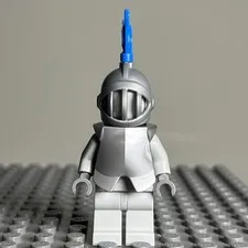 Lego Disney Castle Knight Statue Minifigure DIS023 From Set 71040 - 2A