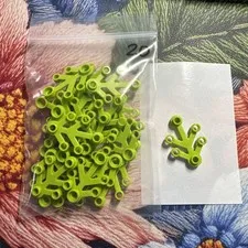 LEGO 2423 Plant Leaves 4x3 20 Light Green