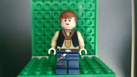 LEGO Star Wars Han Solo Celebration Minifigure sw0356 Gold Medal EXCELLENT COND