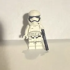 LEGO Star Wars First Order Stormtrooper Minifigure SW0667 w/ Blaster