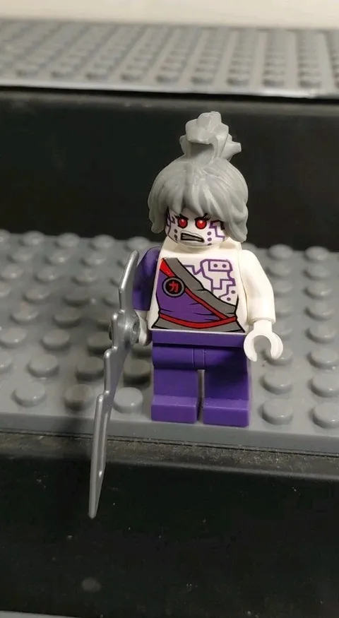 Lego Ninjago Pixal Minifigure (P.I.X.A.L) Rebooted  70724 Rare Gray Hair