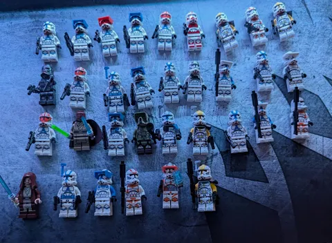 LEGO Star Wars Clone Wars Minfigure Lot  30+ Figures All Great Condition