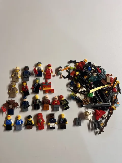 Mixed Lego Jurrassic, Friends, City…ect. ~20 Minifigure And 100+ Accessory Lot