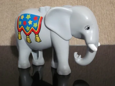 Lego Duplo Large Gray Adult Circus Elephant Animal Safari Zoo w/ White Tusk