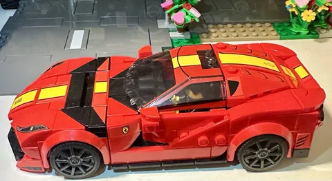 LEGO SPEED CHAMPIONS: Ferrari 812 Competizione (76914) *Preowned*