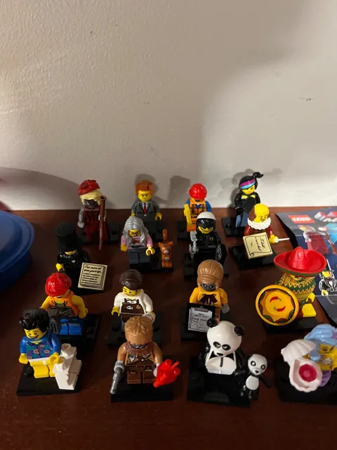 Complete lego movie cmf series 1
