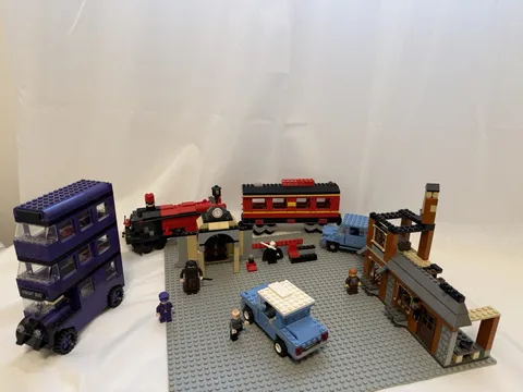 Harry Potter LEGO Lot Hagrit Hogwarts Express Knight Bus Privot 4728 4708 4755