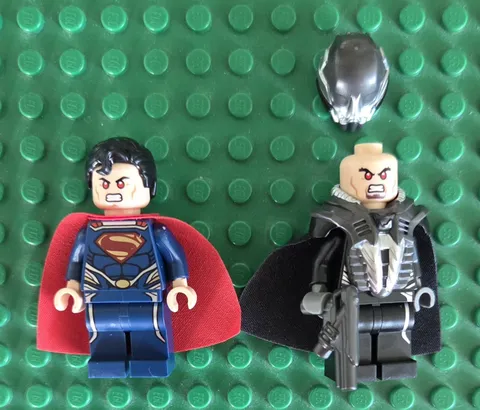 LEGO Lot Of 2 Zod And Superman Minifigures Good Condition From Set 76009