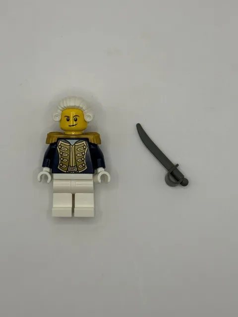 Lego Pirates MiniFigures Admiral Head 6123702 (2015) 70413 PI149a minifigure 