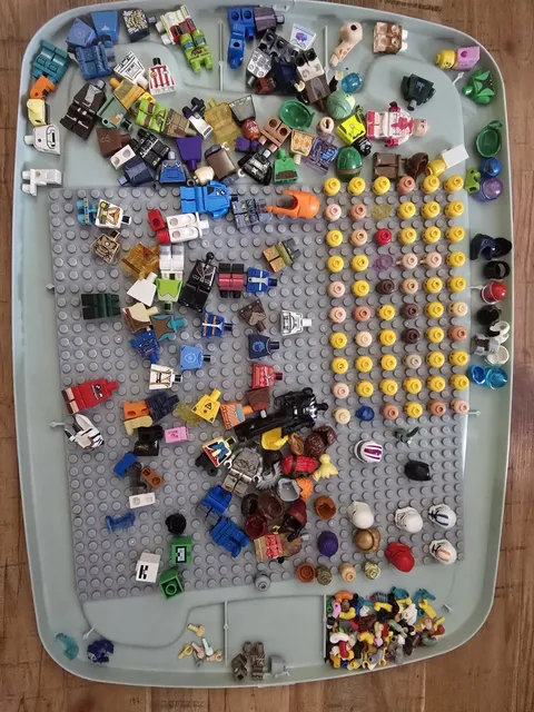 Lego random bulk lot Heads, Torsos, Legs, Arms, Helmets, And Legs *Board Not Inc