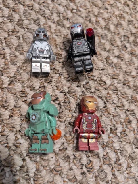 Lot 4 Ultimate Ultron War Machine Scuba Iron Man Mark 43 Marvel Avengers Minifig
