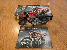Lego 8051 Technic Motorbike Complete Set W/Box and instructions