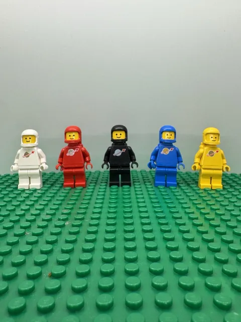 LEGO Classic Space Astronaut Lot of 5 Minifigures Blue White Red Yellow Black