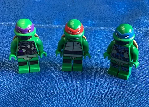 LEGO Teenage Mutant Ninja Turtles Minifigures 3 Pieces