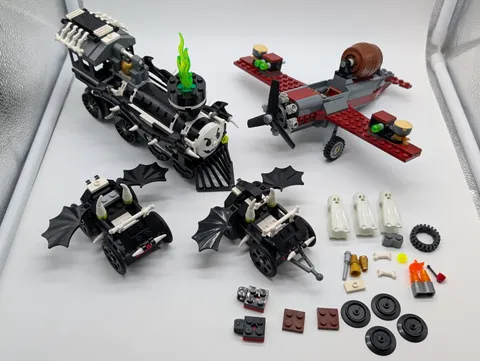 LEGO 9467 MONSTER FIGHTERS THE GHOST TRAIN SET INCOMPLETE