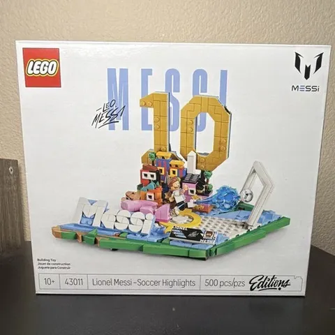 LEGO Lionel Messi Soccer Highlights 43011 Complete Set 500 pcs WITH MINI FIG*