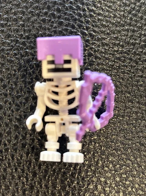 LEGO Minecraft Minifigure Skeleton W/Bow Skeleton Lavender Helmet