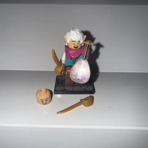 LEGO Minifigures Dungeons & Dragons Elf Bard 71047