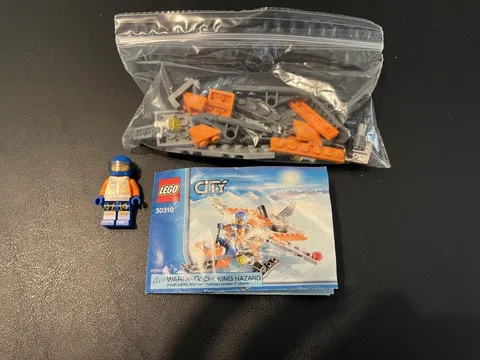 LEGO CITY: Arctic Scout (30310) Retired Complete set