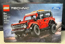LEGO Technic Ford Bronco SUV 42213 Building Set 943 Pcs Factory Sealed