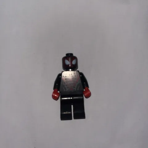 Miles Morales Spider-Man red webbing Marvel Lego Minifigure 76113