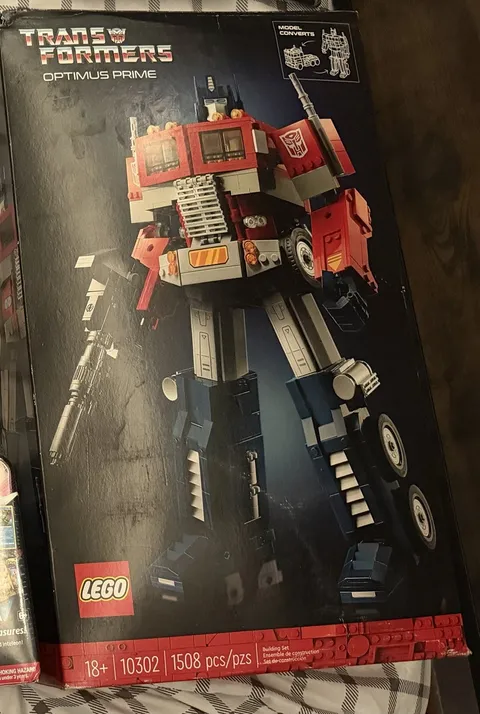 LEGO Icons Transformers Optimus Prime 10302 Converts Set 1508pcs 18+