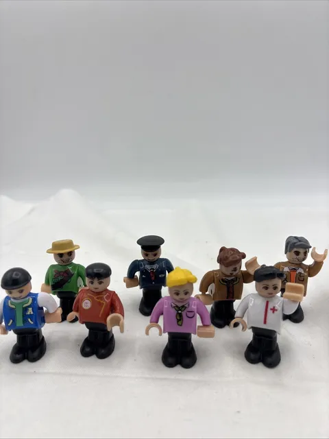 Lot of  8 Lego Duplo Figures  Mixed Lot Adults & Children Figures