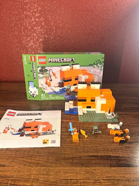 LEGO Minecraft The Fox Lodge 21178 Complete Set 193pcs Box Instructions