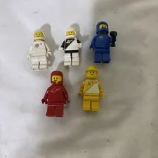 Lot of 5 VTG LEGO Classic Space Minifigure Red White & Yellow Astronauts