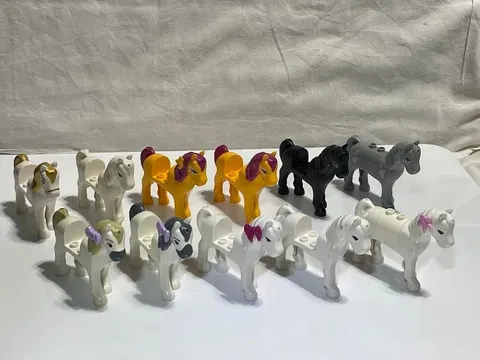 Lego 11 Horse Minifigure Friends Horses Used Good Condition 93083