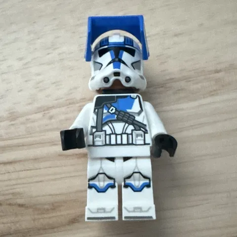 LEGO Star Wars Clone Trooper Minifigure White/Blue Armor w/ Helmet 501st