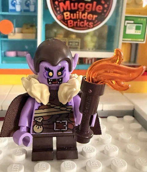Lego Ninjago Master Of The Mountain “Gleck” Minifigure With Custom Cape