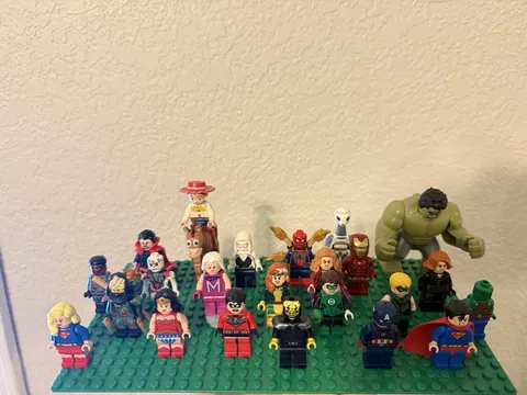 Lego Marvel, Star Wars, DC, Ninjago, Toy Story Minifigure Lot