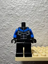Lego Nightwing torso and legs 7785 2006