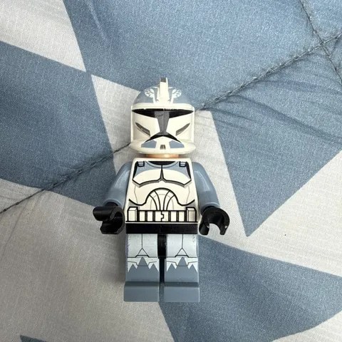 LEGO Star Wars Minifigure SW0331 Wolfpack Phase 1, Cracked torso