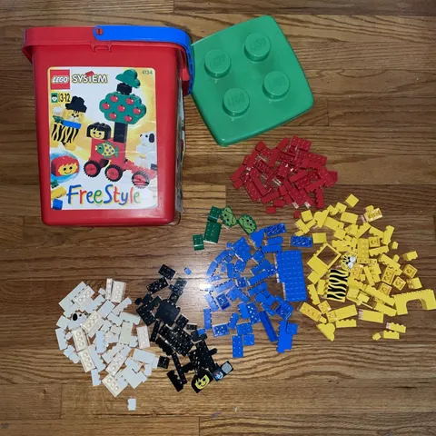 Vintage LEGO FreeStyle Bucket Red Blue Green Black Bricks Incomplete