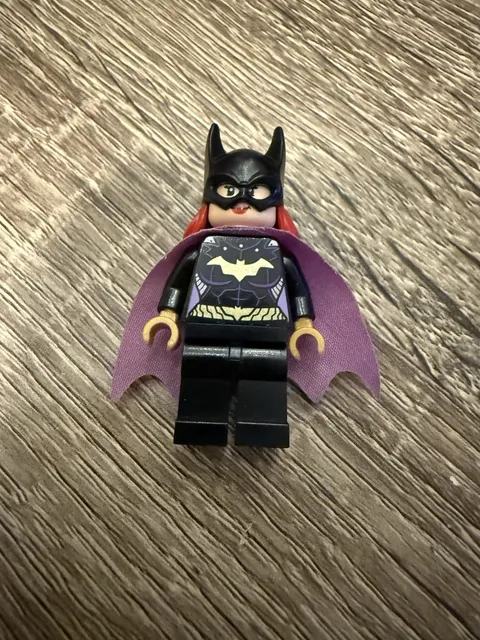 LEGO Super Heroes Minifigure Batgirl (Genuine)