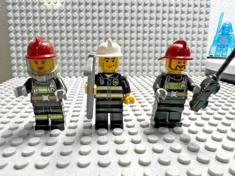 LEGO City / Town / Fire Minifigure - Lot of 3 Fire Fighters