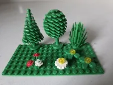 Lego Vintage Trees & Flowers Lot Prickly Bush, Pine, Fruit Trees w/Base