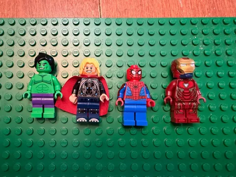 Lego Marvel Minifigure Lot- Sh0798, Sh0170, Sh0496, Sh0684