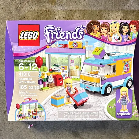 LEGO Friends 41310 Heartlake Gift Delivery 185pcs Ages 6-12 Stephanie Separator