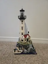 LEGO Ideas: Motorized Lighthouse (21335) 99% Complete Used. 