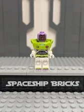LEGO Minifig dis069 - Izzy Hawthorne - Star Command Suit