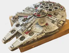 LEGO 10179 Ultimate Collector's Millennium Falcon Star Wars Complete 2007