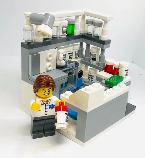 Lego City Minifigure - Pharmacist & Pharmacy - Hospital Characters