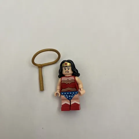 LEGO Toy DC Comics Minifigure SH004 Wonder Woman With Lasso