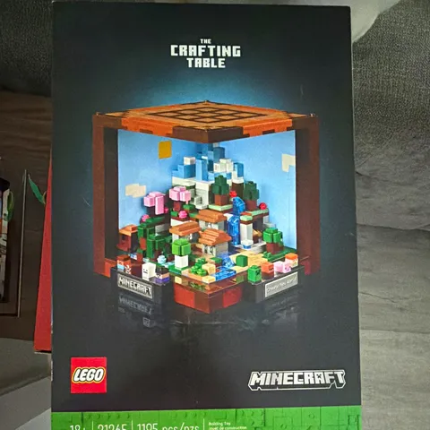 LEGO Minecraft The Crafting Table 21265 1105pcs Set 18+ Brick Separator