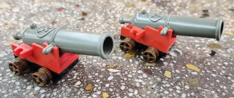 LEGO 6271 A Pair of Imperial Flagship Vintage Cannons Complete 