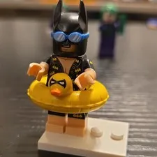 LEGO Minifigures The LEGO Batman Movie Batman Swimsuit w/ Duck Swim Ring