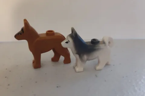 Lego Lot of 2 Minifigure Animal Land Dog German Shepherd Alsatian and Husky